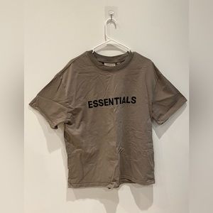 Essential men’s t-shirt